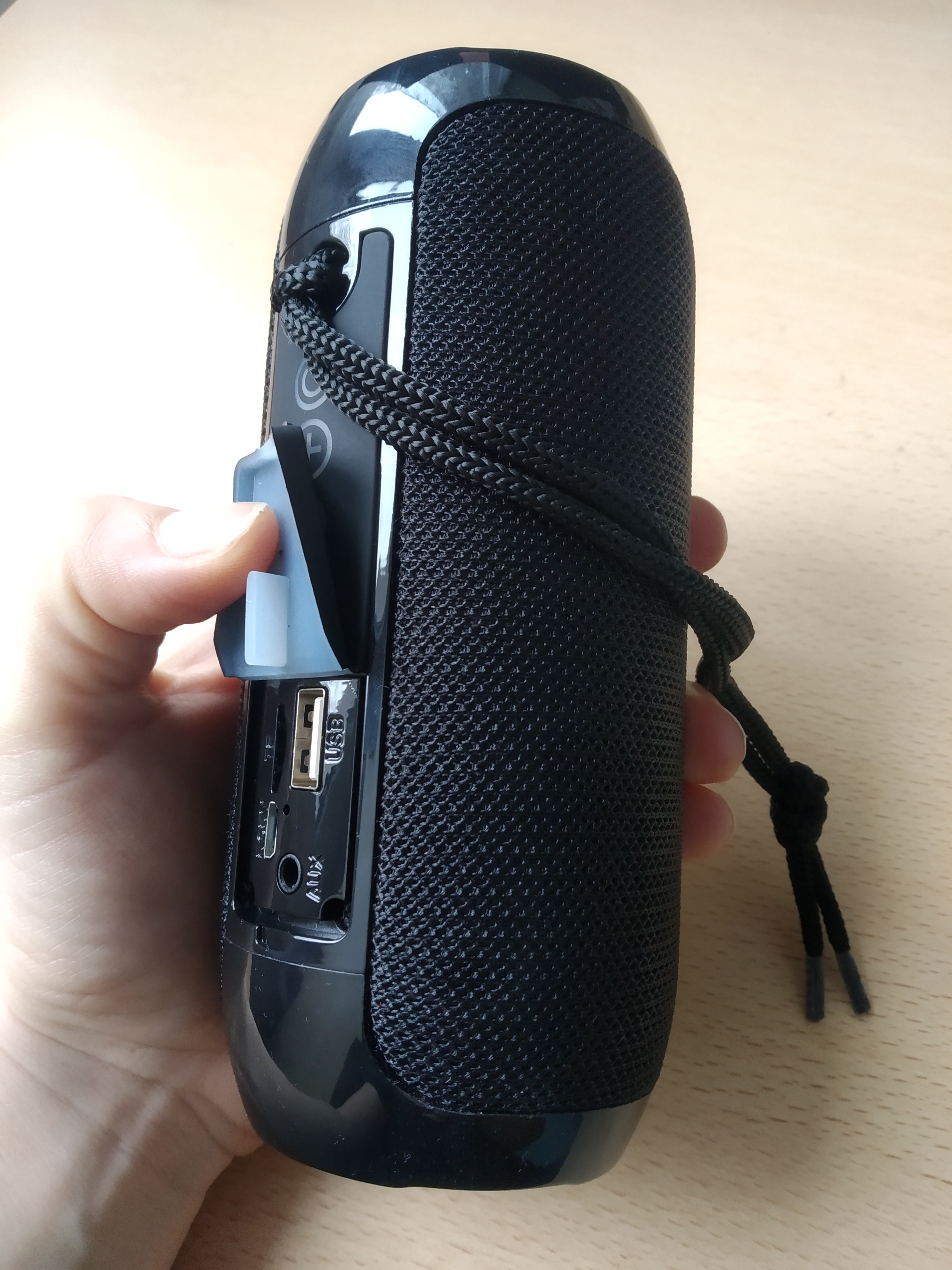 Bluetooth speaker-TG117-01